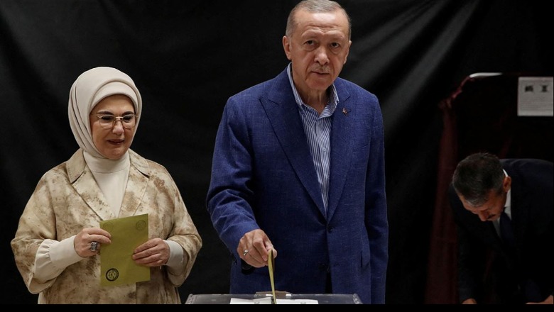 Publikohen rezultatet e para për zgjedhjet në Turqi! Kur janë numëruar më shumë se 66% e votave, Erdogan shfaqet kryesues