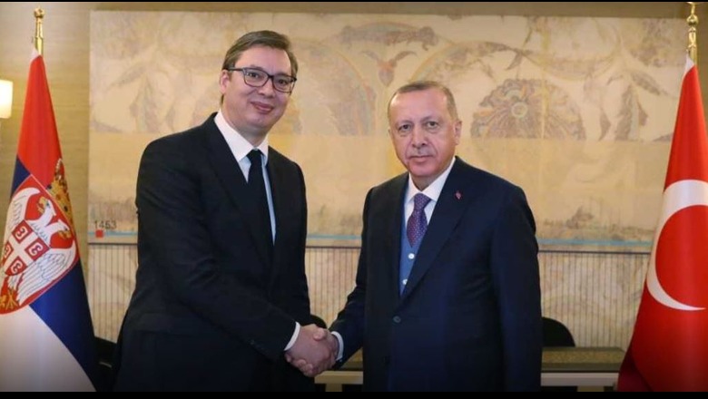 Vuçiç uron Erdogan për fitoren në Turqi: Urime mik i dashur, pres të forcojmë më tej marrëdhëniet tona