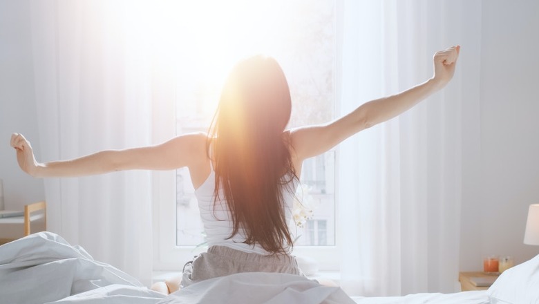 Do të jeni energjikë gjatë gjithë ditës! Këto janë 4 gjërat që duhet të bëni çdo mëngjes përpara orës 09:00