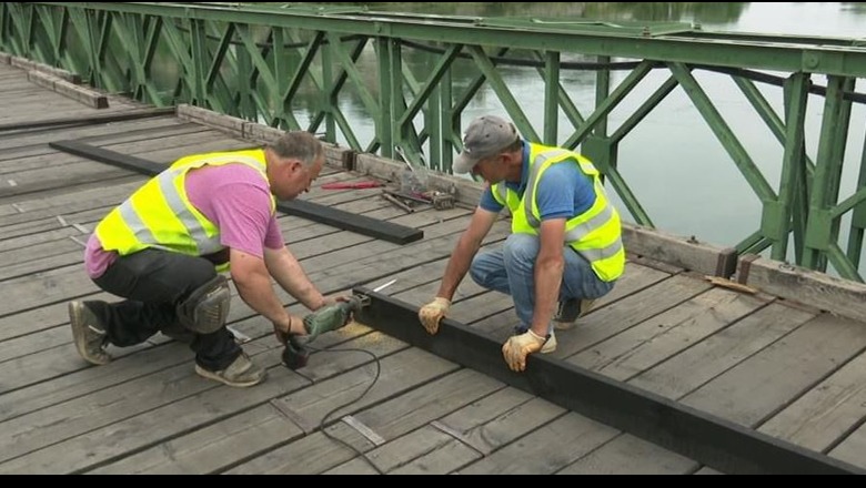 Qytetarët e Shkodrës e kërkuan 3 ditë më parë, Benet Beci ndërhyn për riparimin e Urës së Vjetër të Bunës