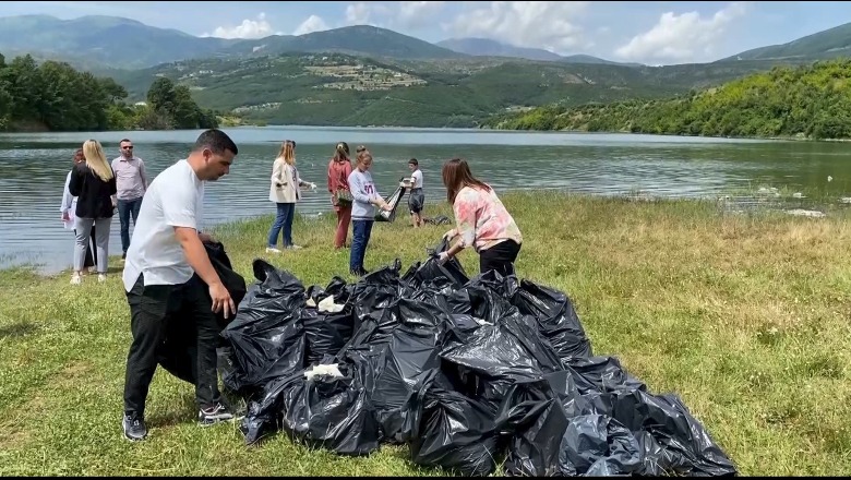 Dita Botërore e Mjedisit, nis pastrimi i bregdetit në Vlorë! Nxënësit pastrojnë vijën liqenore të Fierzës! Rama: Gati për të pritur turistët