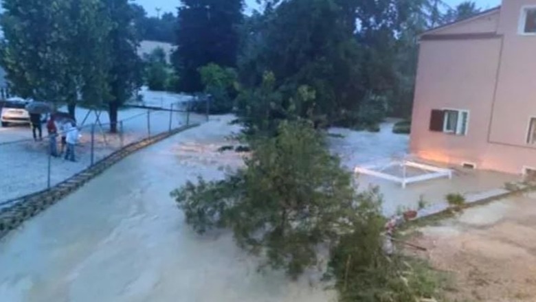 Italia goditet sërish nga moti i keq! Përmbytjet rikthehen në disa zona, banorët paralajmërohen të qëndrojnë në shtëpi