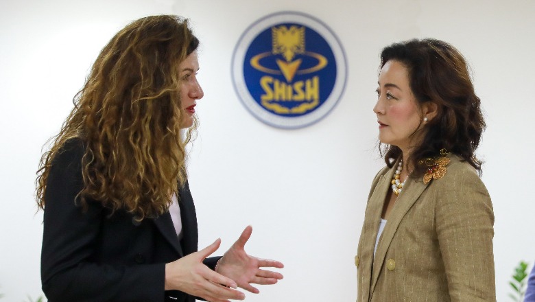 Ambasadorja e SHBA Yuri Kim takon drejtoreshën e SHISH: Me rëndësi bashkëpunimi i fortë SHBA-Shqipëri në sigurinë kombëtare dhe inteligjencë