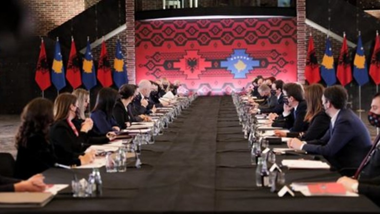 Të mërkurën mbledhja e përbashkët e qeverive Shqipëri- Kosovë në Gjakovë, do të nënshkruhen 10 marrëveshje