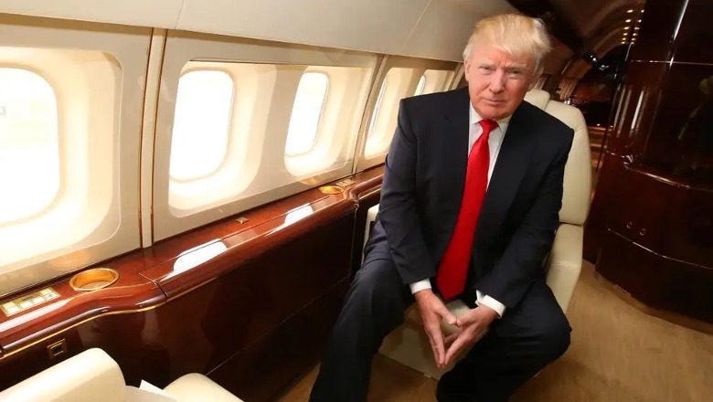 Pas akuzave, Donald Trump largohet nga Majami me avionin e tij 