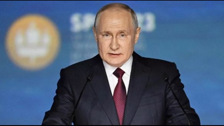 Lufta/ Putin: Sanksionet e Perëndimit s’na kanë izoluar! NATO tashmë përfshirë, do i djegim tanket dhe avionët! Zelensky: Rusia duhet përjashtuar diplomatikisht