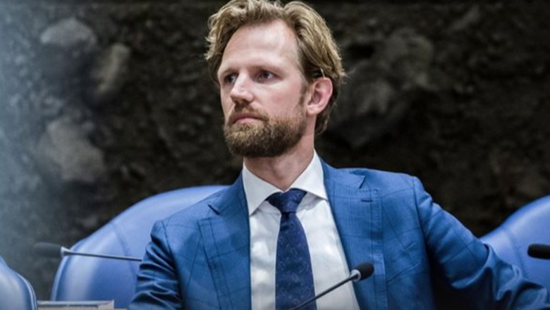 Fyente vartësit e tij, ministri holandez i arsimit jep dorëheqjen 