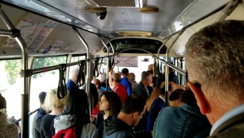 Bulqizë, 'luftë për pasagjerë' mes dy linjave të transportit qytetarë! Në hetim administratori dhe dy shoferë