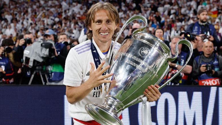 Real Madrid zgjat 'martesën' me Luka Modric