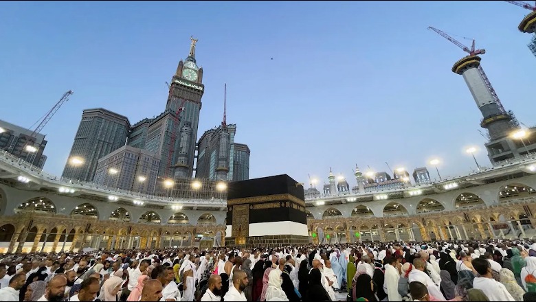 Pamje madhështore! Mbi 2.5 mln besimtarë në Haxhin e Mekës, pelegrinazhi mbledh edhe qindra shqiptarë, kostoja 6 mijë $
