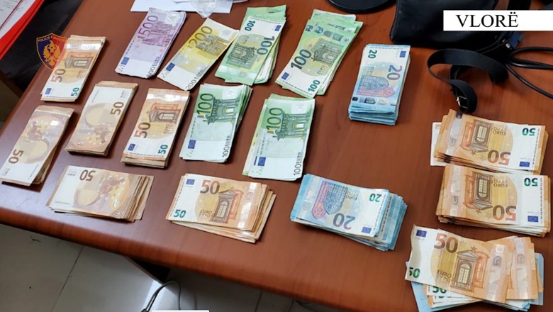 Fshehu 16 mijë euro të padeklaruara në mjet, nën hetim 37-vjeçari në Portin e Vlorës