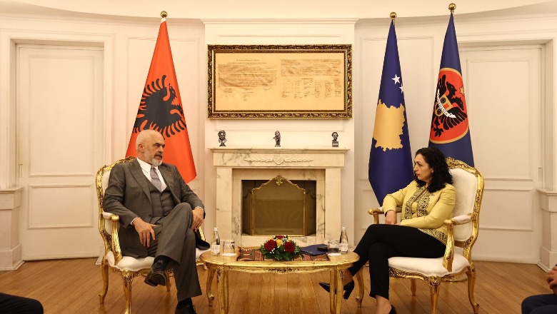 Rama në Kosovë pritet nga Osmani: Takim i dobishëm, folëm hapur! Presidentja: Gati të mbajmë zgjedhje të reja! Kurti 'i mbyll derën'