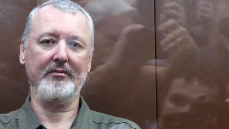 Arrestohet blogeri që kritikoi luftën e Putinit në Ukrainë, akuzohet për ekstremizëm