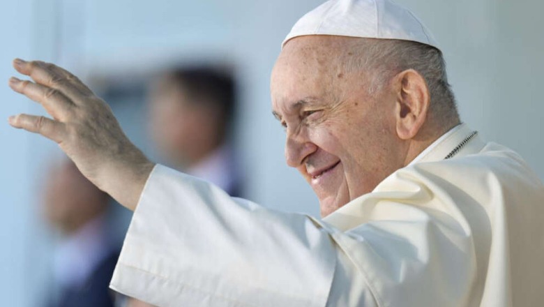 Kriza e emigrantëve, Papa Françesku viziton sot Francën! Ati i Shenjtë i pari në 500 vjet që viziton qytetin e Marsejës
