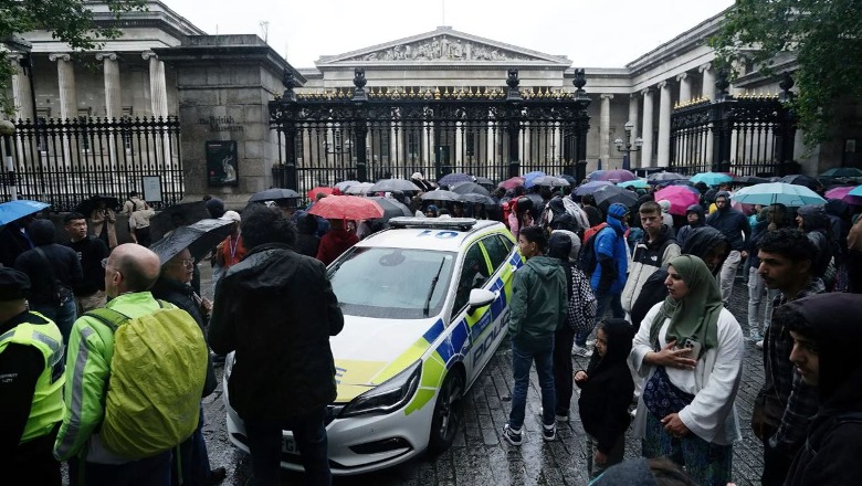 Kaos dhe panik në Londër, një burrë plagoset me thikë në hyrje të muzeut! Autori arrestohet në vendngjarje