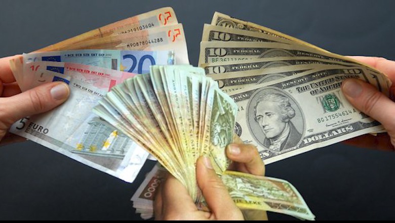 Forcohet euroja në këmbim me lekun, bie dollari! Kursi zyrtar i Bankës së Shqipërisë 