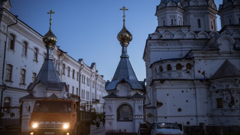 Manastiri i Ukrainës, mes luftës dhe rivalitetit fetar! Vendi i shenjtë nuk i shpëton agresionit
