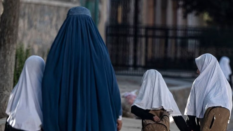 Islami nuk ndalon shkollimin e vajzave, pse talebanët s’e lejojnë?