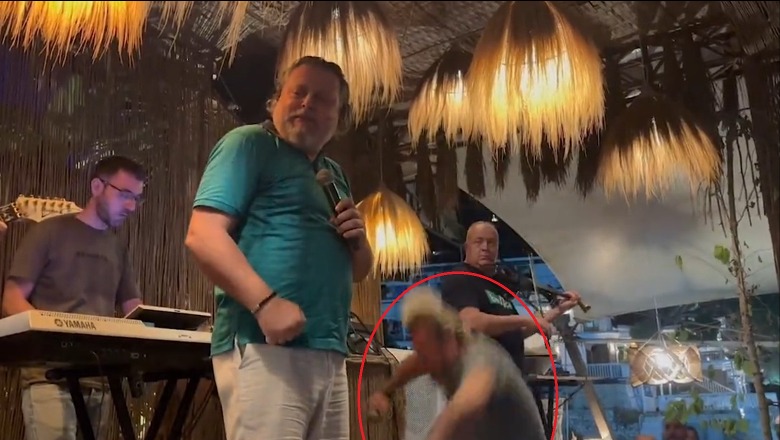 VIDEO/ U ‘zhduk’ papritur nga skena! Ç’ndodhi me Endri Priftin, teksa performonte në Dhërmi