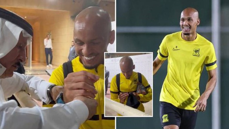 VIDEOLAJM/ Luks i shfrenuar në Arabinë Saudite, gazetari i dhuron ‘Rolex’ futbollistit Fabinho