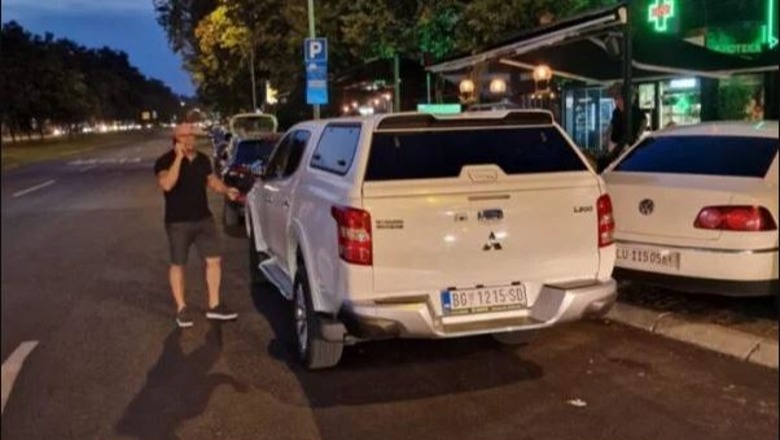 Policia serbe terrorizon gruan nga Gostivari vetëm se djali i saj kishte të veshur bluzë me shqiponjë! E shpall nongrata për 7 vjet