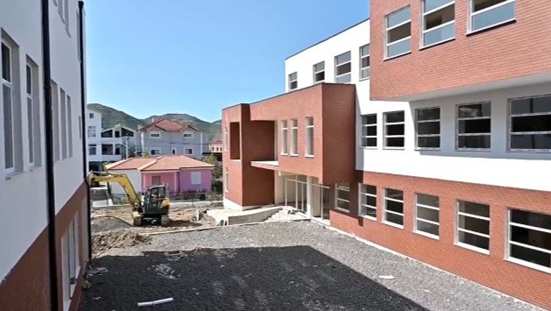 Shkolla ‘Bedri Llagami’ hap dyert për 600 nxënës, Veliaj: Vaqarri, një tjetër portë hyrëse e Tiranës moderne