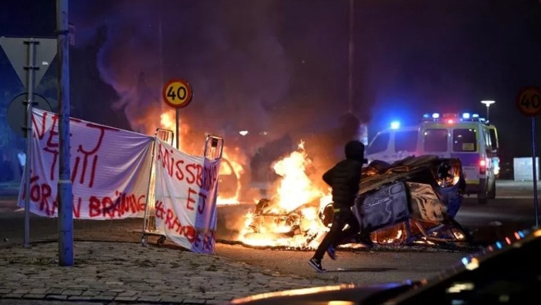 Protesta të dhunshme pas djegies së Kuranit në Suedi, arrestohen 10 persona