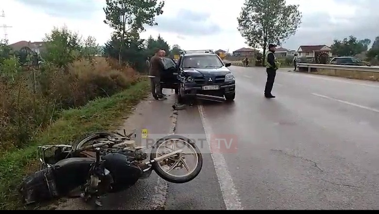 VIDEO/ U përplas nga makina në aksin Korçë-Pogradec, ndërron jetë drejtuesi i motorit 