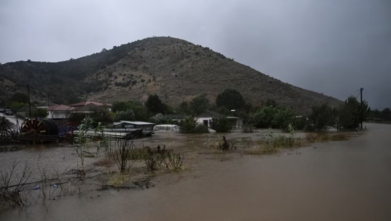 Përmbytjet në Greqi, Turqi e Bullgari të paktën 14 viktima! Situatë dramatike nga reshjet në Karditsa e Volos