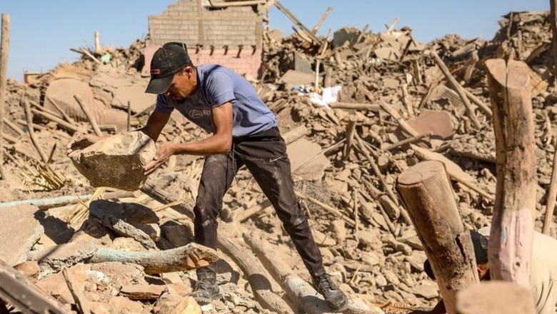 Tërmeti në Marok, rreth 2700 të vdekur! Rabati 'shuplakë' Parisit, nuk pranon ndihmën franceze, banorët gërmojnë me duar nën rrënoja