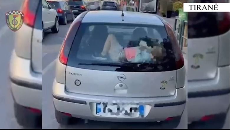 E pazakontë në Tiranë! Shoferi lë fëmijën në bagazhin e makinës, gjobitet nga policia (VIDEO)