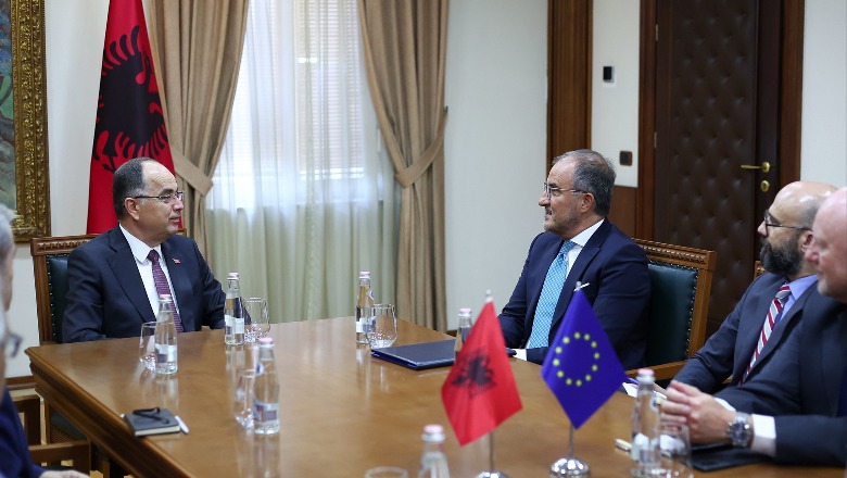 Soreca takohet me Presidentin Begaj, delegacioni i BE-së: Vlerësoi rolin e Shqipërisë si aktor konstruktiv rajonal