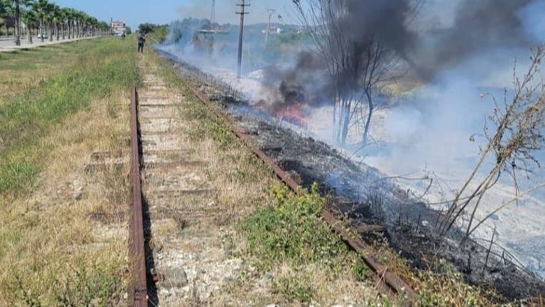 Ndezi zjarr dhe u dogjën binarët e hekurudhës, arrestohet 58-vjeçari në Lushnjë