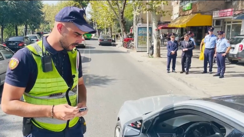 Tiranë/ Gjoba e makinës ju vjen në telefon në kohë reale me e-albania