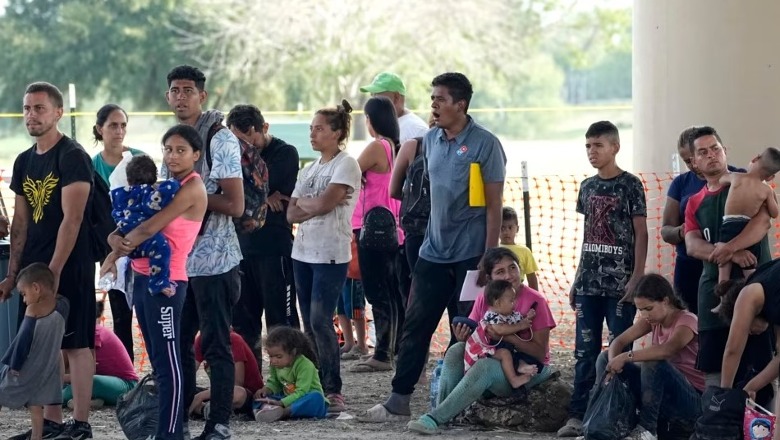 Teksas, rritet vala e emigrantëve që hyjnë në mënyrë të paligjshme në SHBA
