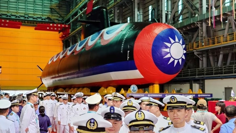 Tajvani prezanton nëndetësen e parë teksa rrit mbrojtjen kundër Kinës