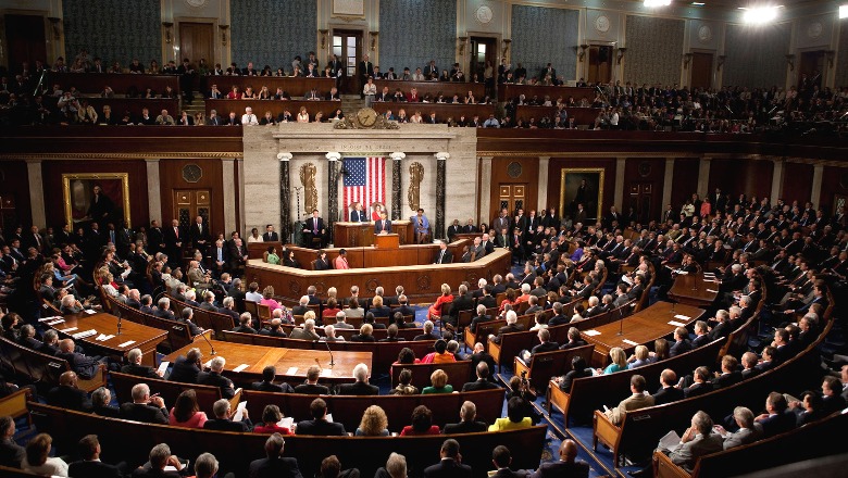 Kongresi amerikan shmang mbylljen e qeverisë në marrëveshjen e fundit! Financim deri më 17 nëntor, por s’ka ndihmë për Ukrainën