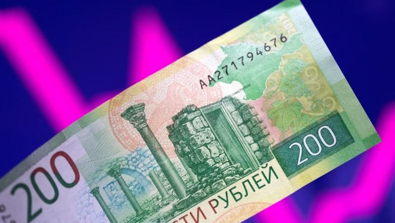 Zhvlerësohet sërish valuta ruse