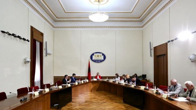 Palët përpjekje për arritjen e një rezolute të përbashkët, konferenca e Kryetarëve vendos: Më 12 tetor seancë të posaçme për Kosovën