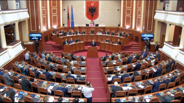 ‘Bashkimi’ për Kosovën vetëm 24 orë! Në Kuvend nis sherri! Berisha: Rama ka mbajtur qëndrime armiqësore! Basha: Vendosët seancë të dedikuar pa PD