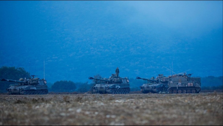 FOTOT/ Sulmi ndaj Izraelit, pamje të tankeve që ruajnë kufirin me Libanin