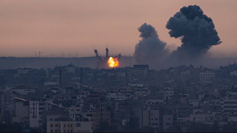 Ushtria izraelite: 126 pengje mbahen në Gaza