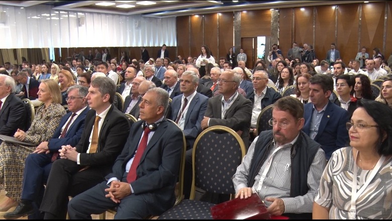 115 kërkues për Konferencën Ndërkombëtare NanoBalkan 2023, në Tiranë dhe nobelisti Novoselov: Shqipëria do të dijë të përfitojë nga zhvillimet në shkencë