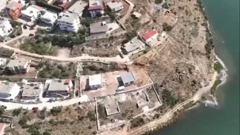 Ndërtimet pa leje në Ksamil, arrestohet një tjetër inspektor i IKMT në Vlorë! Në total 6 zyrtarë të akuzuar për 'shpërdorim detyre'
