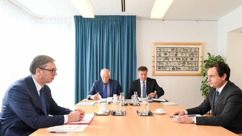 BE zbulon nëse do të ketë takim Kurti-Vuçiç në Davos të Zvicrës