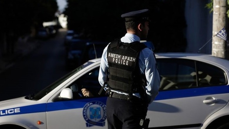 Një shqiptar në kërkim për përdhunimin e një të miture në Greqi! Policia dyshon se ia ka mbathur drejt Shqipërisë