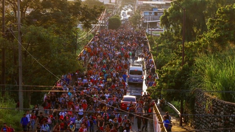 Fluks emigrantësh, rreth 5 mijë persona nisen nga Meksika drejt SHBA-së