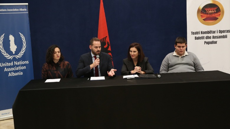 Nënshkruhet memorandumi në TKOB/ Për herë të parë në Shqipëri, artëdashësit që nuk shikojnë do të kenë përshkrim zanor të shfaqjeve