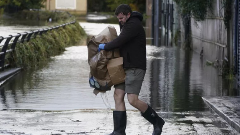 Stuhia ‘Ciaran’ ‘nënshtron’ Europën, shënohen 7 viktima, vendet europiane mbyllin shkollat