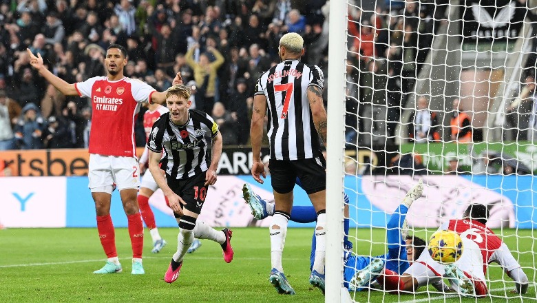 Newcastle befason Arsenalin dhe e mund 1-0, 'Topçinjtë' largohen nga gara për titull (VIDEO)